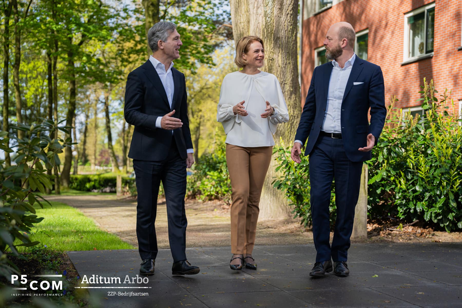 In de samenwerking met Aditum Arbo is P5COM een sterke interventiepartner. De kracht van die samenwerking zit in de verbinding tussen individu en organisatie. Want medewerkers kunnen nog zo fit en gezond zijn, als ze moeten werken in een team of bedrijf dat niet goed functioneert, presteren ze minder, en wordt de kans op uitval groot.