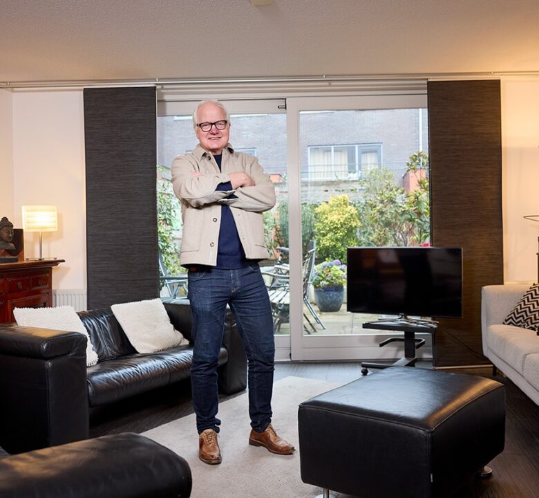 Gezonde Mensen, Gezonde Bedrijven, zo heet het bedrijf van Roger Urlings (64) uit Nijmegen. Een simpele, maar krachtige filosofie van de bedrijfsarts die als zzp’er samenwerkt met Aditum Arbo. “Het wordt vaak onderschat dat werk een belangrijk stuk cement in de samenleving is.”